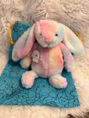 Jellycat Bashful Pastel Lazulia Bunny (model code BAS3JUN). NWT